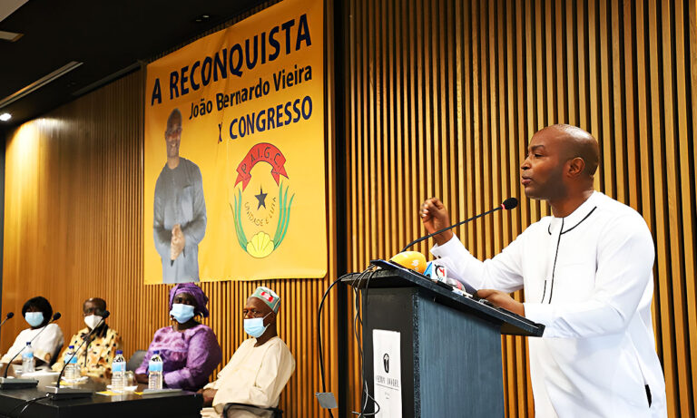 João Bernardo Vieira